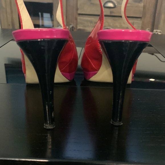 Anne Klein Red, Pink & Black Patent Leather Peep toe sling back pumps black bow - Picture 4 of 10